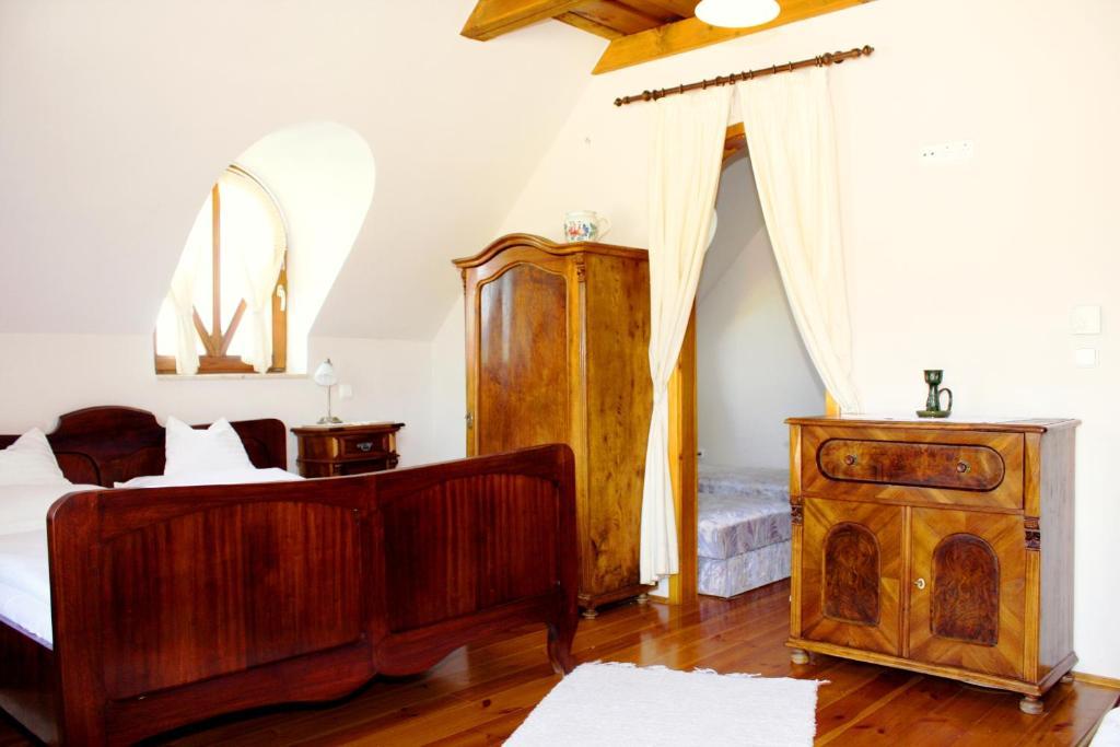 Koczor Winery & Guesthouse 블로톤퓌레드 외부 사진